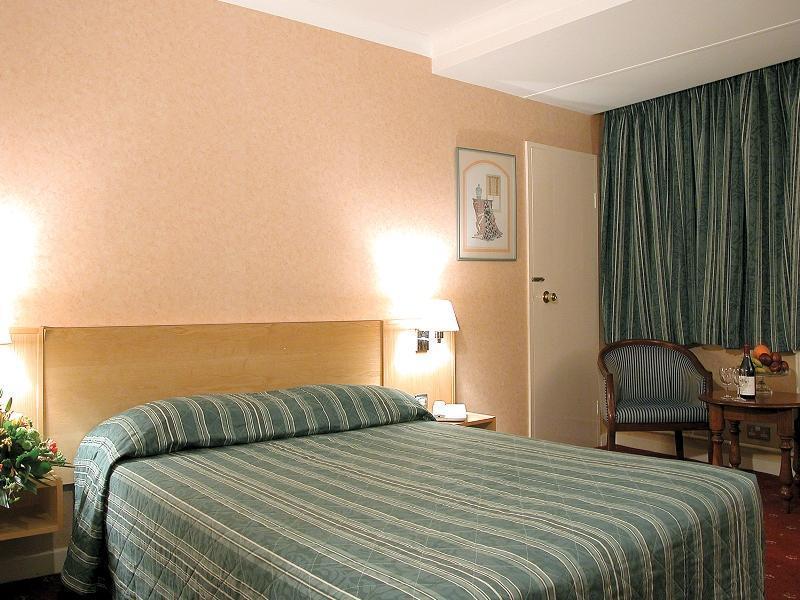 The Roundhouse Hotel Bournemouth Room photo